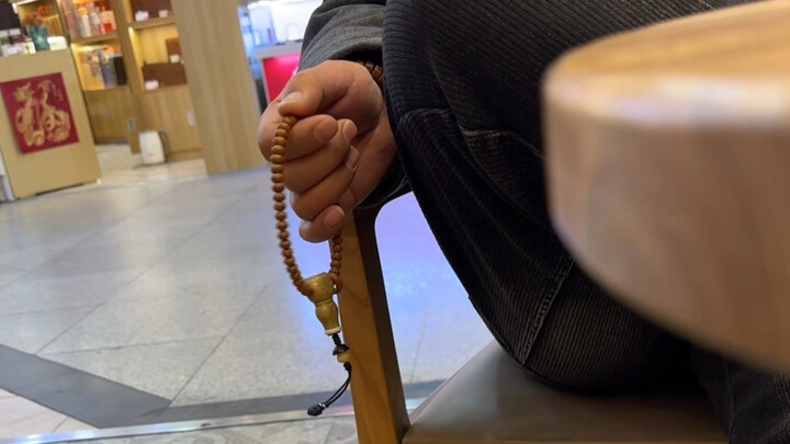 Anh này đúng là người có chuyện để kể!