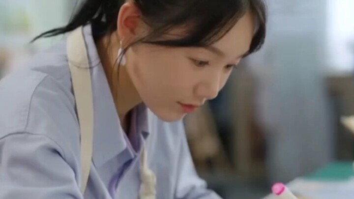 Do you have this kind of girl around you?
