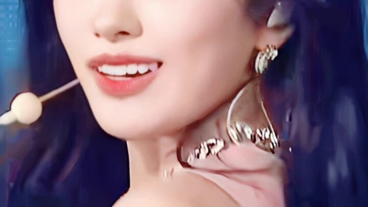 "Alergi Riasan: Semakin Sederhana Tampilannya, Semakin Viral Dia"