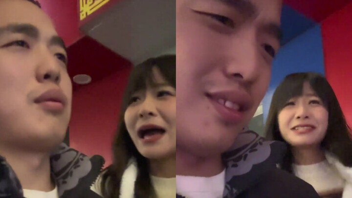 【Nữ hầu nũng nịu】Cậu còn so bì với tớ à?