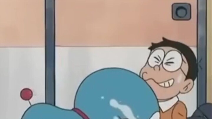 nobita sedang berbincang nobita