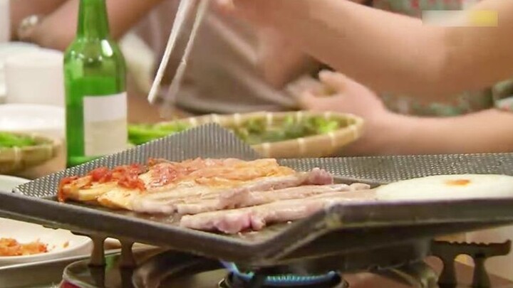 In Korea, when a group of people gather together, there are only three pieces of meat, the rest are 