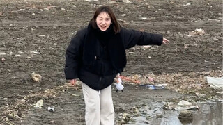她回家问自行车一宿，她的烧烤炉子在哪里