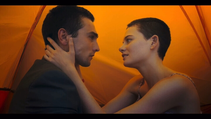 【European and American kiss scene】Carpe diem...