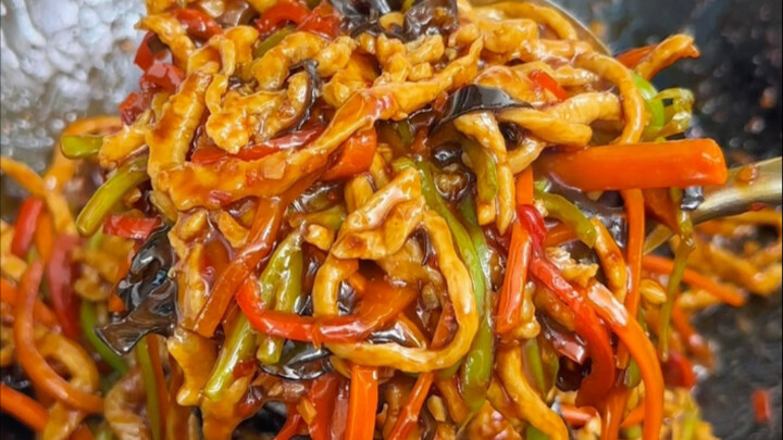 Home-style recipe for fish-fragrant shredded pork: tender, silky pork with a perfectly balanced swee