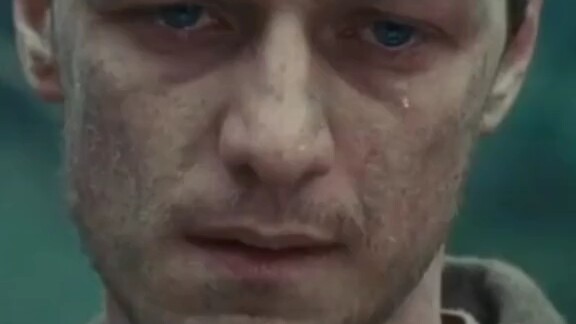 لو كان شابًا لربما ضحكت، لكنه رجل...