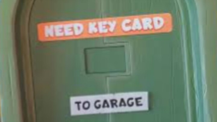 i am cat sucking key card