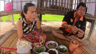 ชุปหน่อไม้แซ่บๆเข้าบรรยากาศกลางทุ่งนาเย็นสบาย