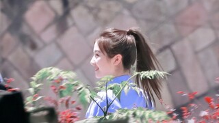 卧槽卧槽！！原来真的有不染发烫头大烟熏的校园剧女主诶……