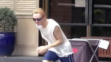 ฉุยโป๋: ตะลุยโลกของเซี่ยเหรินและเคอหล่า พร้อมกับปฏิกิริยาสไตล์อเมริกันที่ไม่มีวันตกยุค