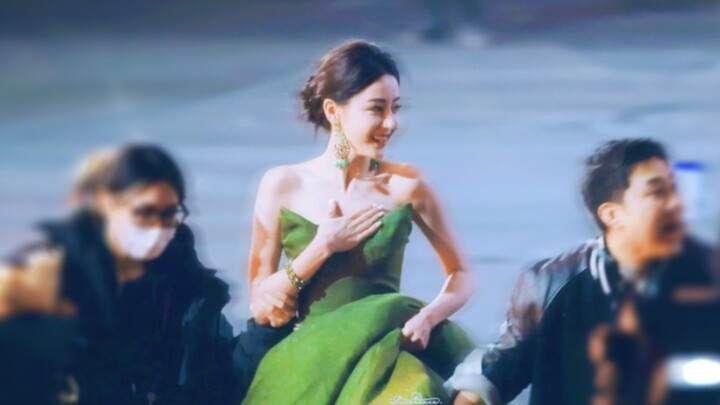 The shark’s gone wild… She’s been running all over every platform for a whole day!!!