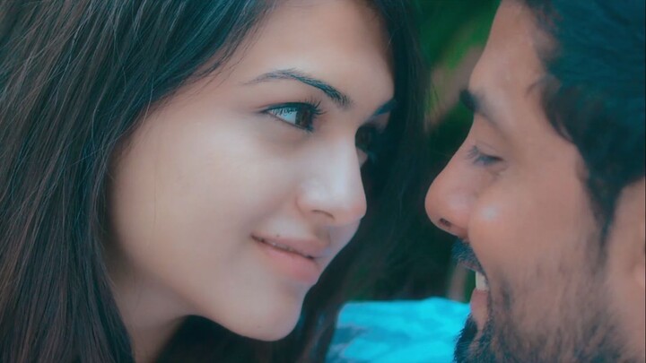 Maalai Pozhudhin Mayakathilaey (2012)