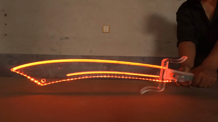 【Life】Cost 150 yuan, handmade + machine made light-up sword