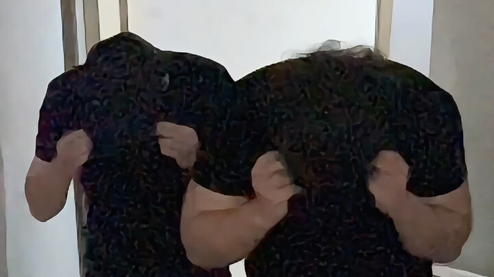الرجل الوسيم يخرج للقتال ويسحر الجميع