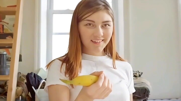 “Lightning Girl”: Girl Unexpectedly Gains Teleportation Powers—Everything Slows Down in Her Eyes | F