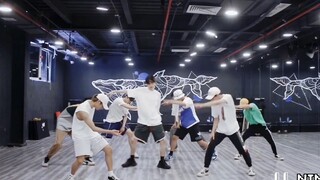 【UNINE】"The Last Day" Practice Room Version (Official Weibo Video Cut)