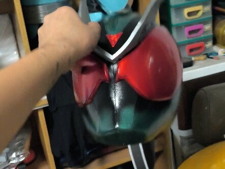 Pertama di seluruh jaringan, produksi helm Kamen Rider zzz eva blister telah selesai