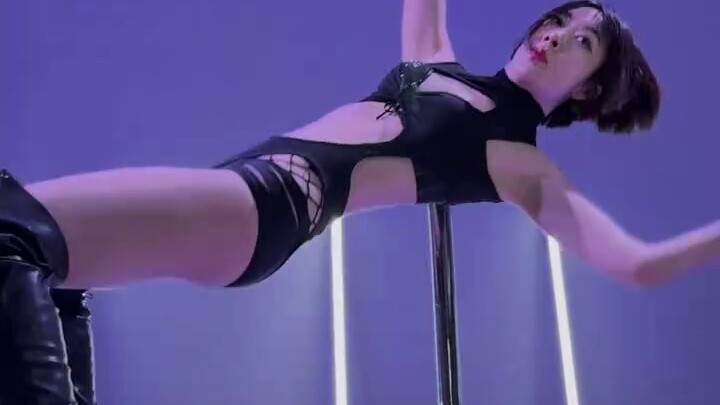 Pole dance class photos