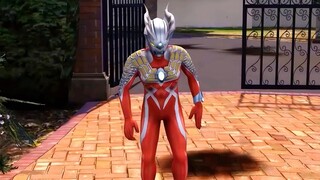 Zero was attacked and fell, and Torrekia sacrificed himself to revive him.