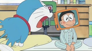 大雄用替身电视和小伙伴一起去海岛度假，差点看到静香换衣服