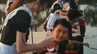 “钓鱼吧老哥现状！”