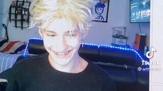 【arthurchk】Chàng trai điển trai người Nga 18 tuổi cao 190cm