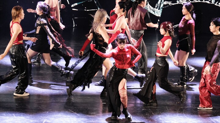 ท่าเต้น Waacking สุดเร้าใจจากมหาวิทยาลัยปลุกความมั่นใจให้สาวๆ | ทีมแดนซ์ Waacking ถนนปักกิง “D.I.S.C