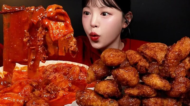 [Boki Chinese Subs] One bite of crispy honey fried chicken—this boneless machine is perfection!
