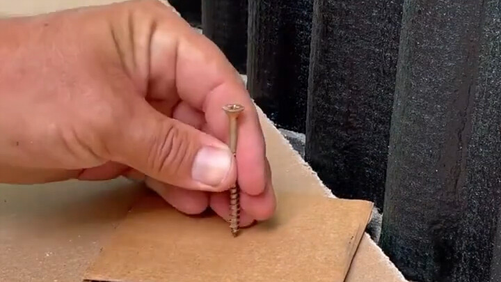 Teknik Pemotongan Papan Kayu Melengkung Tak Beraturan