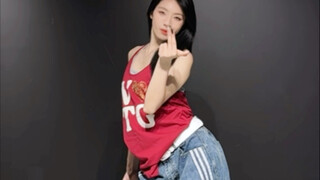 【kpop翻跳】Lips Hips Kiss - KISS OF LIFE｜好喜欢好喜欢 就要扯肩带 吻妹每次都能给我惊喜！！
