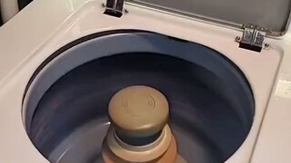 Let's take a look at how washing machines from the last century worked—complete with spin-drying!