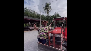 ภารกิจเปลี่ยนลานหน้าบ้าน🚜⛰