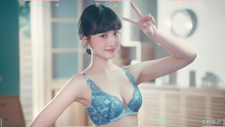 李优内衣广告3