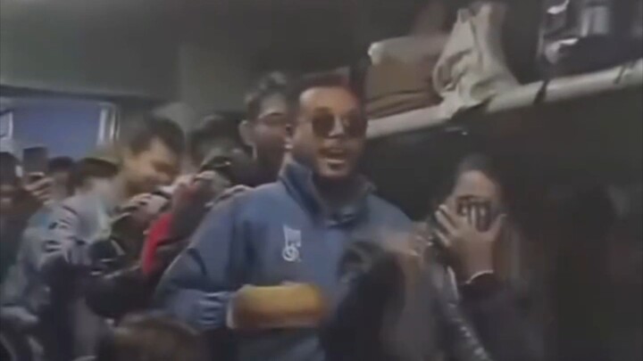 Beggars at Bangladeshi train funny
