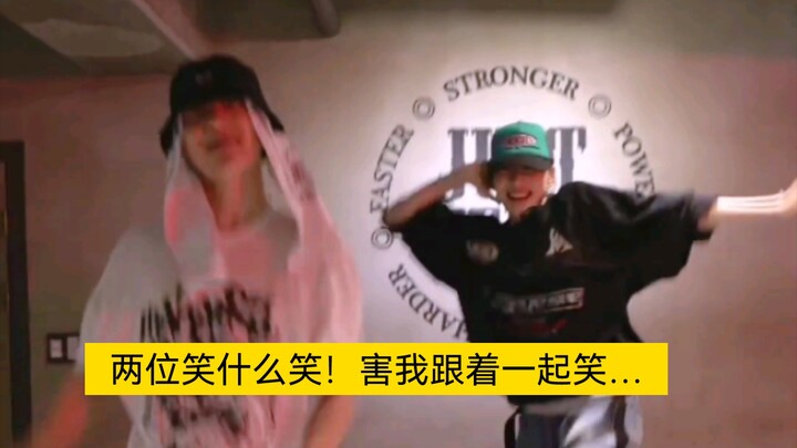 Bada Lee和Howl甜晕，相视一笑好甜啊，目前这是这对最高调的互动了吧，就这曲风这节奏，还能这么游刃有余！俊男靓女什么的！真的好配好配啊