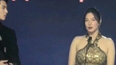 Tertawa! Wang Hedi dianiaya oleh Zhang Yuqi! Hahahahahaha