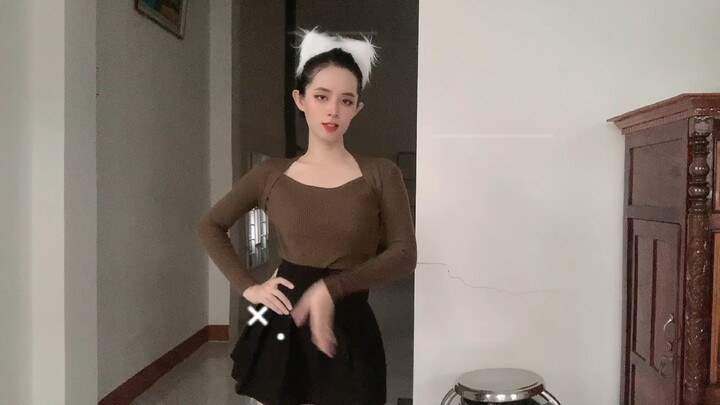Lại gần em thêm chút nữa