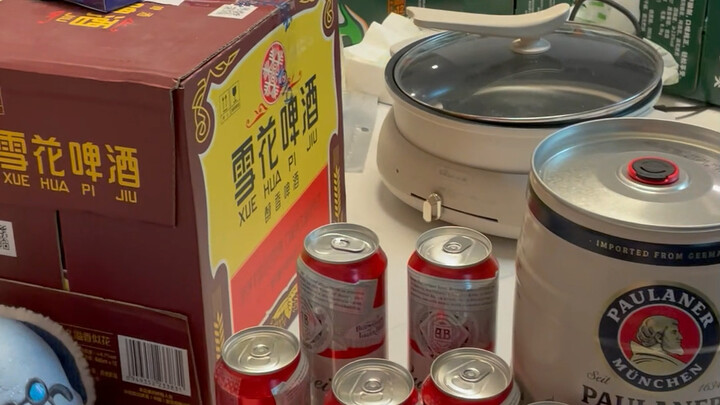 I invited my friends over for hotpot, and each of them was supposed to bring one thing—turns out...