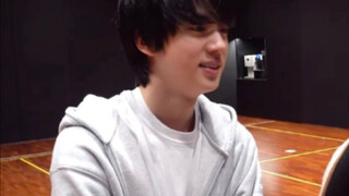 [Kim Seok-jin] Behind-the-scenes cut of J-Hope's new song dance—claiming he can't dance, but actuall