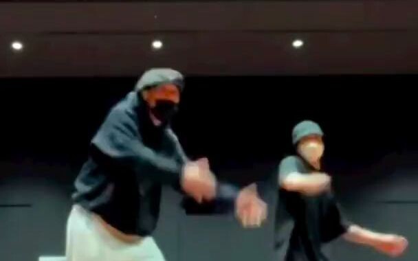 Happy Birthday to Jungkook on 0901! Jungkook's dance teacher has updated!