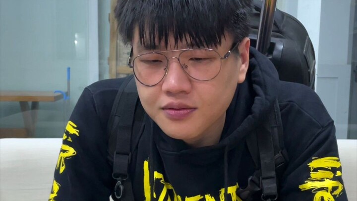 ما هي بعض الأشياء التي لا يمكنك أن تقولها لوالدك على الإطلاق؟