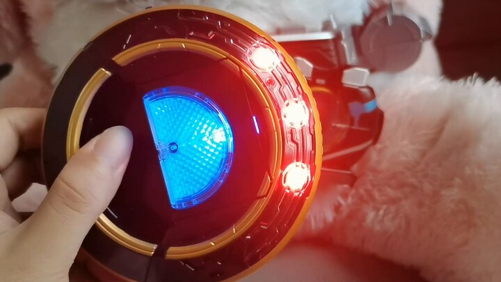 Kamen Rider OOO Belt DX เวอร์ชั่นจีนให้เล่นด้วย