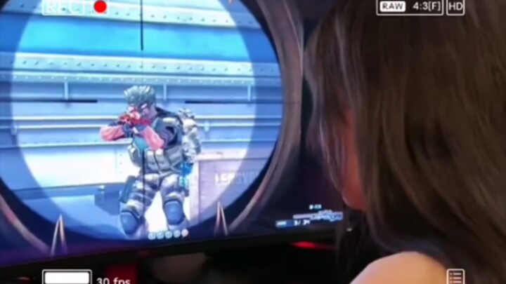 You’ve got to take your girlfriend to play a game—there’s joy you can’t even imagine!