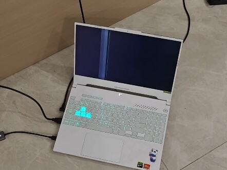 Don't mess around with your computer by yourself! Don't be like me—just on a whim, I started randoml