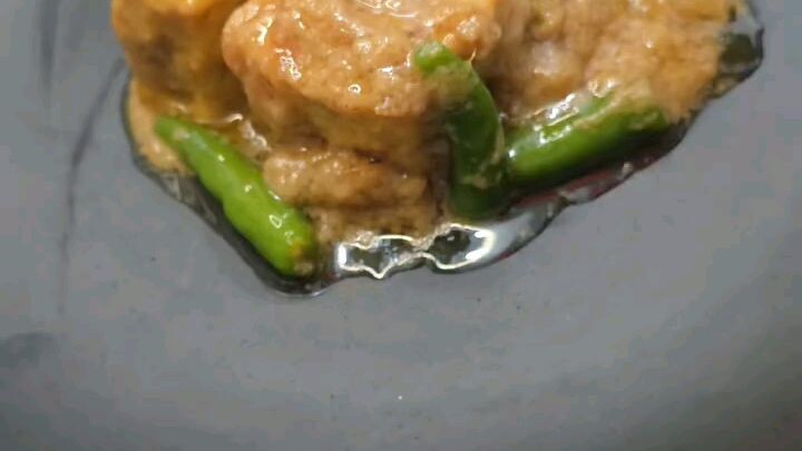 dimer bhapa curry