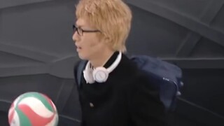 Stuck, tilted head and smiled, Tsukishima Hotaru