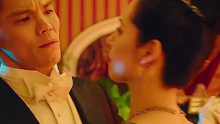 Thảo nào “Hướng Thái” cứ nói Tinh Gia không hợp đóng hài, hóa ra trong nhà có “báu vật sống”!