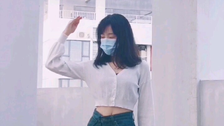 【CY】Các vũ công tại nhà nhảy nhẹ nhàng theo điệu WADADA