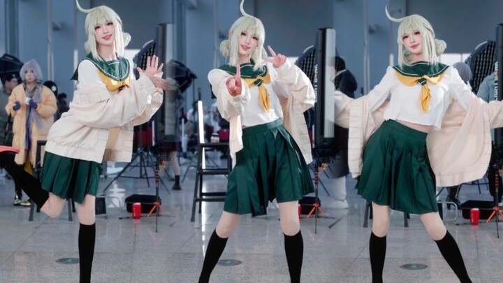 Dancing "My Dream Girls" at the Comic Con