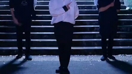 No joke, this dance is even more synchronized than China’s entertainment industry!